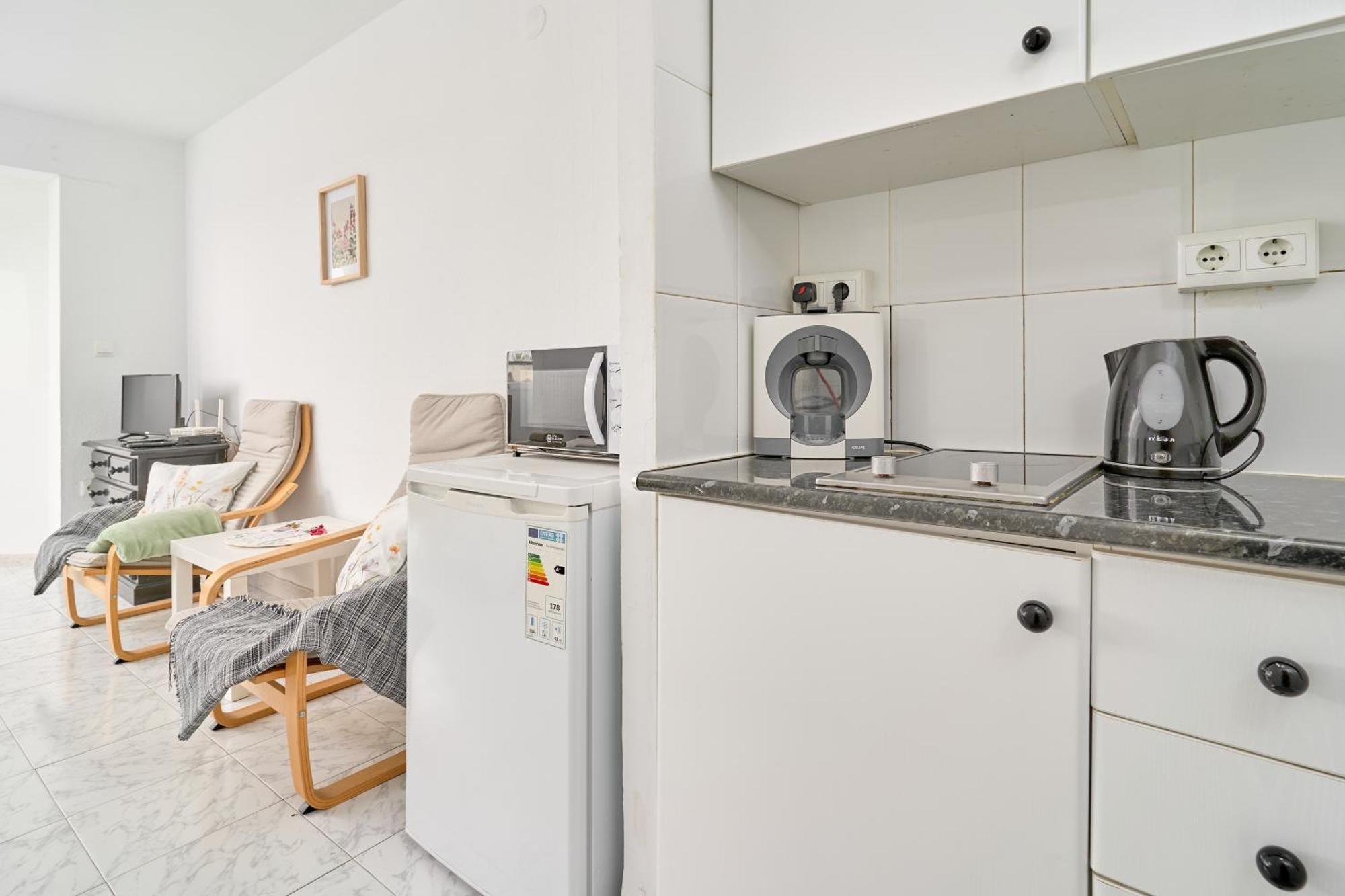 Comfortable Studio Apt Нерха Екстериор снимка