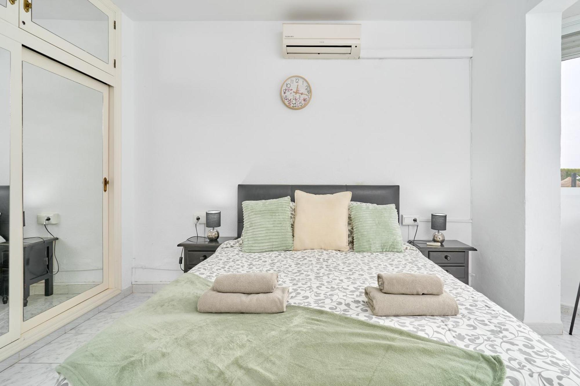 Comfortable Studio Apt Нерха Екстериор снимка